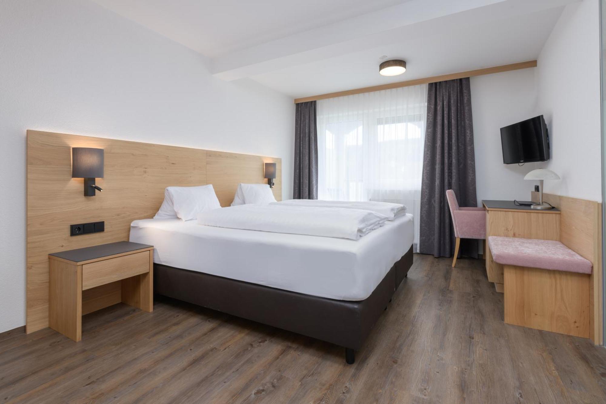 Hotel Alpenblick Attersee Exterior photo