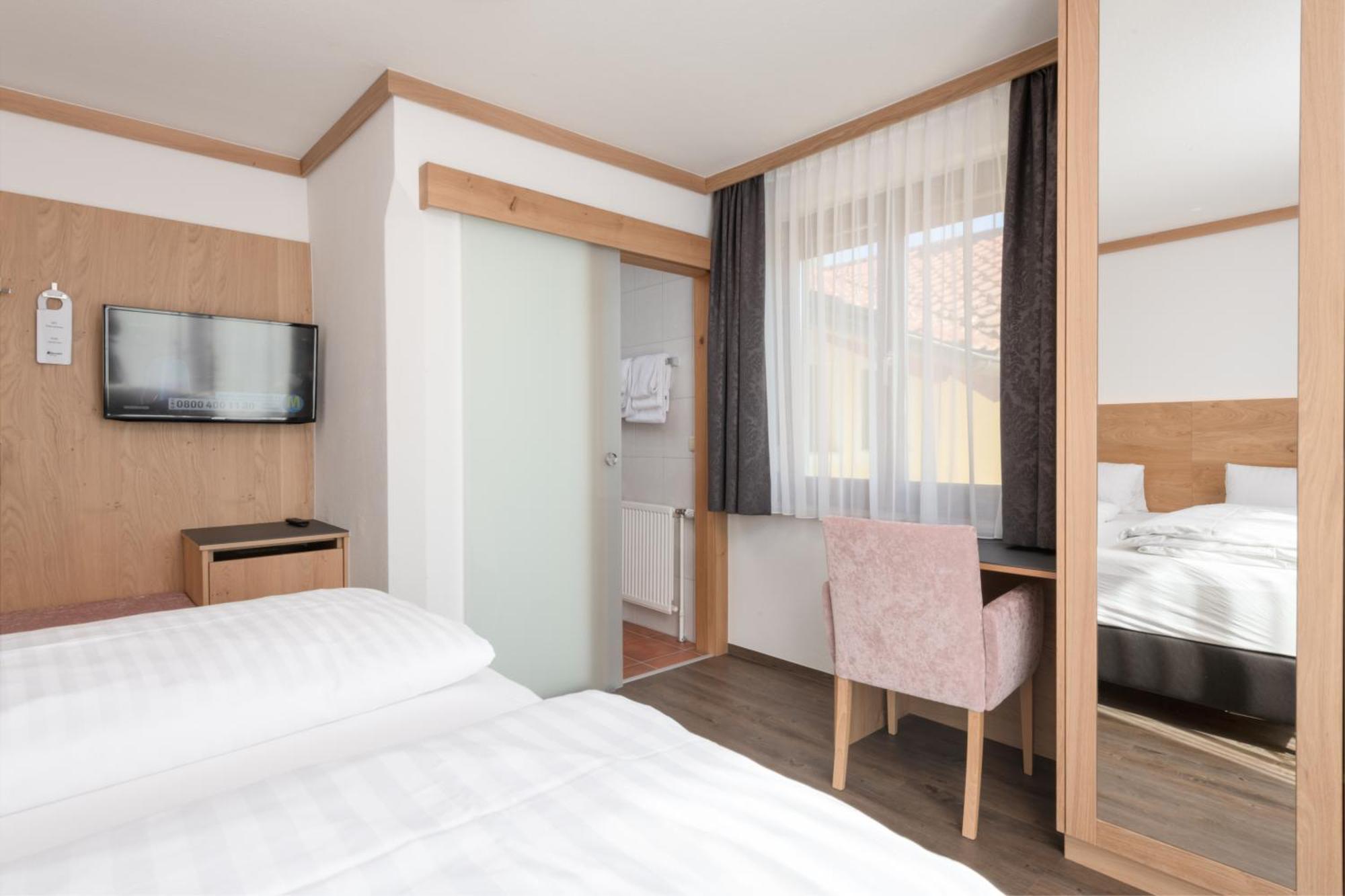 Hotel Alpenblick Attersee Exterior photo