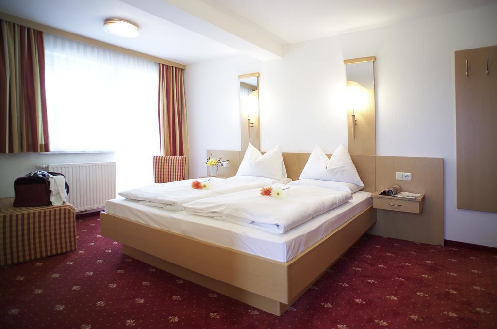 Hotel Alpenblick Attersee Exterior photo